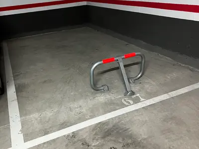 Se alquila Plaza de parking en Sant Cugat del Vallès (foto 1 de 4)